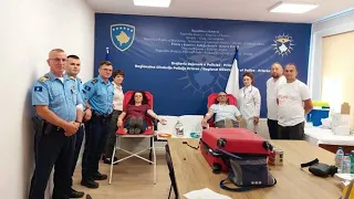Policët nga Prizreni dhurojnë gjak, i bashkohen aksionit “Dhuro gjak, shpëto jetë”