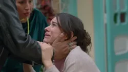 علي يا أمّي الغالي طيارتو طاحت .. يا جماعة صلّيو على النبي  .. راهو كان لابس الـceinture يمنع