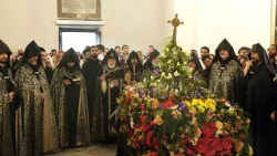 Մայր Տաճարում երեկոյան ժամերգությանը հիշատակվել է Քրիստոսի թաղումը Մայր Տաճարում երեկոյան ժամերգությանը հիշատակվել է Քրիստոսի թաղումը