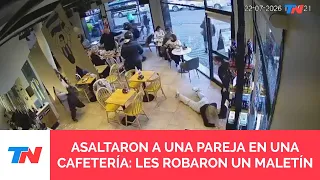 20 SECONDS OF TERROR | Suspicious and violent robbery of a couple at a coffee shop IN Wilde