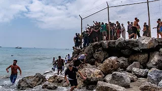 Ministra diz que maioria dos menores estrangeiros em Ceuta deverá ficar em Espanha