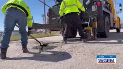 Quincy crews busy filling potholes