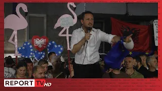 ‘Mos duroni më korrupsionin’- Zv/Presidenti i PE i bashkohet protestës me qeleshe në kokë