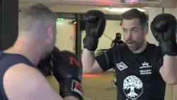 Restaurateur Nicky van de Beuken steps into the boxing ring for KiKa