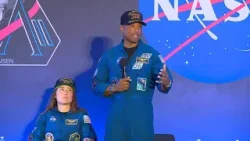 Астронавты миссии «Артемида-2» вернулись в Хьюстон после приводнения у побережья Калифорнии. Астронавты миссии «Артемида-2» вернулись в Хьюстон после приводнения у побережья Калифорнии.