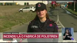 Incendiu de amploare la o fabrică de polistiren de la marginea Aradului #StiriRegionale @TVRTM
