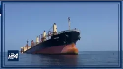 Un navire britannique abandonné après une attaque des Houthis coule en mer Rouge