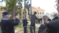 Új szobor Kaposváron