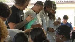 Polynesian Bowl players bring smiles at Shriners Children’s Hawaii