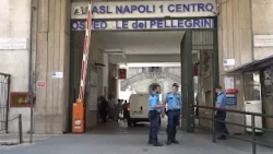 Napoli, nuovo raid al Pellegrini: "Infermieri in trincea"