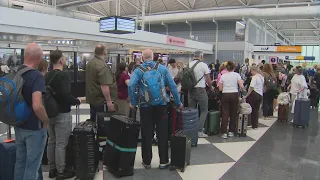 Travelers diverted to O'Hare face long delays after technical problems disrupt Northeast flights