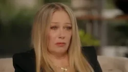 Кристина Эпплгейт о том, как пережила насилие, боролась с рассеянным склерозом и почему не могла ...