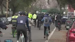 Group ride marks opening of Sacramento’s Del Rio Trail Bridge