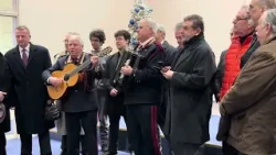 Τα κάλαντα στην ΠΙΝ από την χορωδία της Μητρόπολης