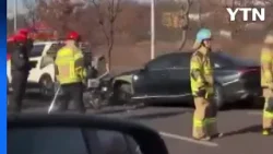 중앙선 넘은 SUV, 맞은편 차량과 충돌..."4명 이송" / YTN