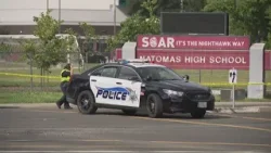 В средней школе Натомас в Сакраменто застрелили ученика, власти назвали это «целенаправленным нап...