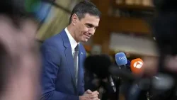 Ισπανία: Αναστάτωση από την ανακοίνωση Σάντσεθ ότι σκέπτεται την παραίτηση