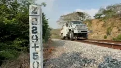 Difícil Acceso Dificulta Llegada de Peritos y Grúas a Tren Interoceánico Descarrilado Difícil Acceso Dificulta Llegada de Peritos y Grúas a Tren Interoceánico Descarrilado