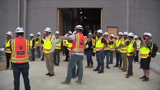 Port Washington resident tour data center.