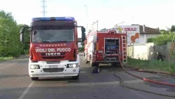 Vigevano, boato prima dell'alba: esplode una bombola di gas nella zona di viale Artigianato Vigevano, boato prima dell'alba: esplode una bombola di gas nella zona di viale Artigianato