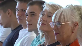 Ministar Šušnjar uručio ugovore za stipendije za deficitarna zanimanja  24.07.2026.