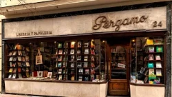 intro PÉRGAMO BOOKSTORE CLOSING