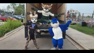 Milwaukee Bucks, Wisconsin Herd help Menasha families recover after devastating storms