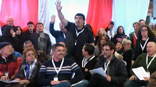 RADICAL CONVENTION IN ESQUEL: SECRET BALLOT VS. SHOW OF HANDS DEBATE
