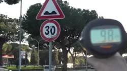 Sicurezza stradale, auto e moto oltre i 100 km orari sulla Colombo