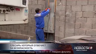 The Mechanic Responsible for Safety