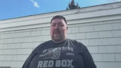 Член палаты представителей Билли Боб Фолкнгем опровергает обвинения в использовании детского труд...