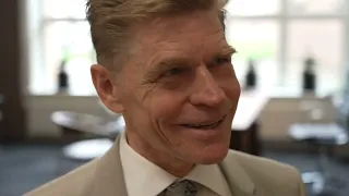 Hvor svært kan det være at være bankdirektør?