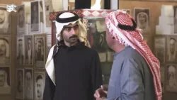 عبدالعزيز يستعيد 28 عامًا من الذاكرة داخل المتحف.