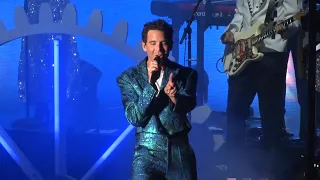 Mika impregna el Cap Roig Festival de color i bon ambient
