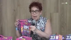 Académicas presentan póster para concientizar sobre la violencia de género