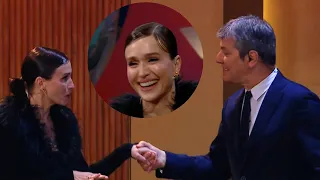"LA PLUMA ME TIENE CANSADO":EL LOOK DE BRENDA GANDINI EN "OTRO DÍA PERDIDO" BAJO LA LUPA EN LA JAULA