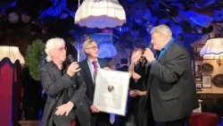 Heringsschmaus im Marchfelderhof: Stars, Schmäh & Standing Ovations für Bilgeri