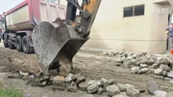 Ka nisur largimi i kubëzave për rehabilitimin dhe asfaltimin e rrugës “Shkëlzen e Luan Krasniqi”