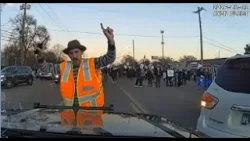 Видеоролик призван развеять распространяемые в социальных сетях «нарративы» о том, что протестующ...