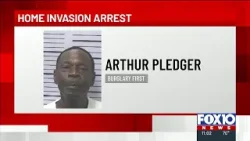 Полиция Мобила: Мужчина арестован после того, как ворвался в дом под угрозой оружия.