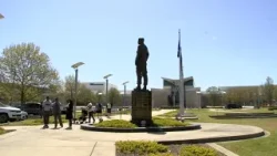 Реакция жителей Фейетвилла на новости о переброске войск на Ближний Восток неоднозначна.