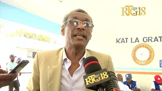 Minis kilti ak kominikasyon an Emmanuel Ménard enskri nan sant elektè ak vòt "Lycée Ntl Pétion-Ville