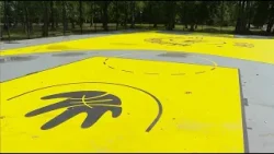 В Комсомольском парке готовится к открытию баскетбольная площадка