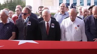 Prof. Dr. Ömer Şarlak Laid to Rest. Prof. Haberal Supported the Family