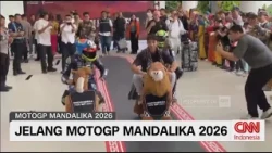 Viral! Pembalap MotoGP Semringah Naik Odong-Odong Setibanya di Lombok