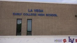 Школьный округ Ла-Вега продвигает строительство проектов, финансируемых за счет облигационного за...