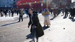 Des centaines réunies à la mémoire d'Alex Pretti, tué à Minneapolis par un agent de la Border Patrol Des centaines réunies à la mémoire d'Alex Pretti, tué à Minneapolis par un agent de la Border Patrol