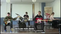 Direktorica škole u Aleksincu djeci kupila bubnjeve za školski bend