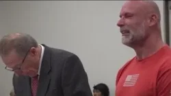 Фитнес-блогер из Вирджинии предстала перед судом по делу о жестоком обращении с животными в Гласт... Фитнес-блогер из Вирджинии предстала перед судом по делу о жестоком обращении с животными в Гласт...