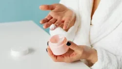 Kalte Winter-Luft: “Zu viel Creme schadet der Haut“ Kalte Winter-Luft: “Zu viel Creme schadet der Haut“